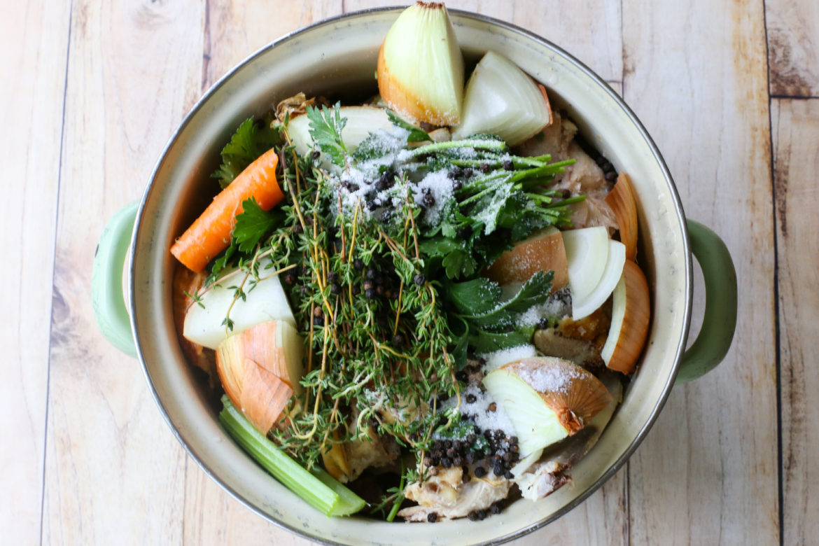 How to Make Chicken Stock From Rotisserie Chicken Leftovers